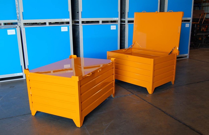 What to Look For In a Material Handling Container