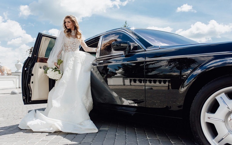 How to Choose the Perfect Limousine for your Birthday Girl: Practical Guide